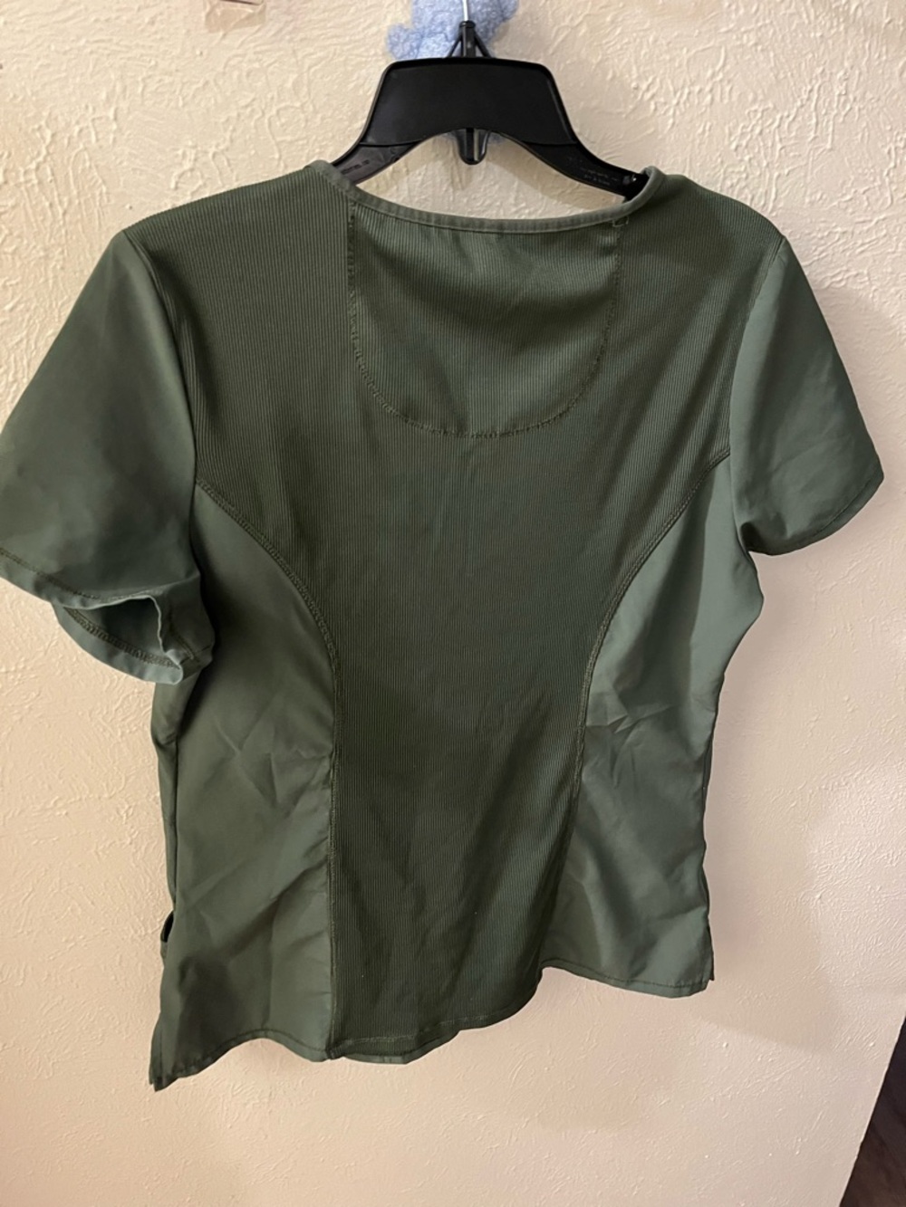 Scrub top